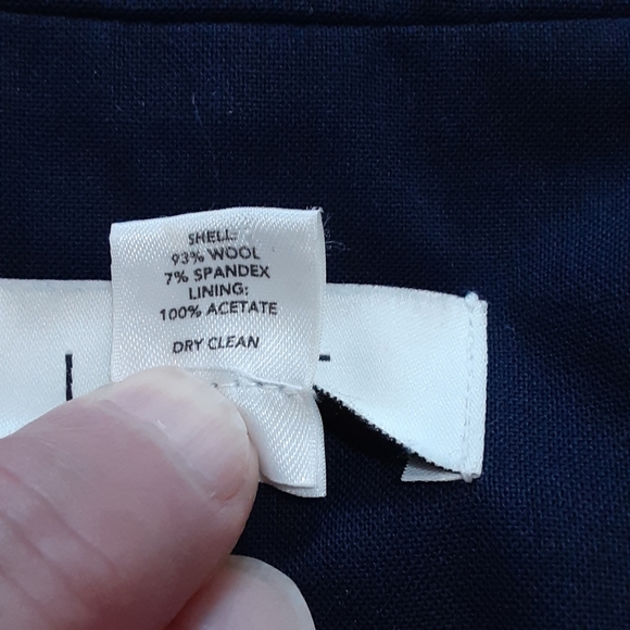 Ann Taylor, LOFT, Nvy Wool Blend 3 Button Blazer Size 6 - Picture 4 of 11